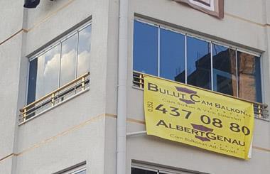 Cam Balkon