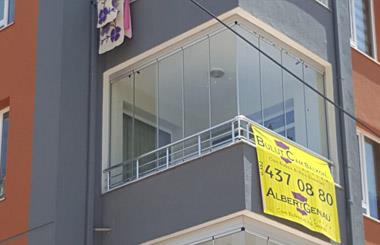 Cam Balkon