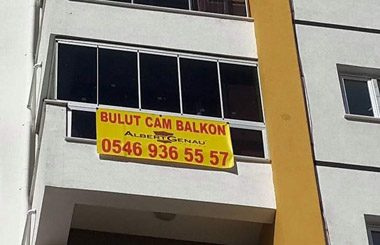 Cam Balkon